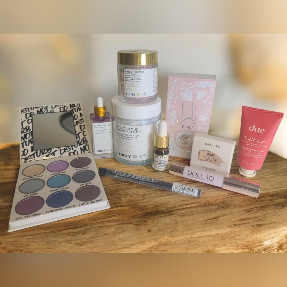 10 Piece Beauty Bundle. Includes Truly Products, Make Up, Perfume & Hair Product